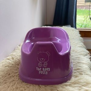 Tiny baby potty